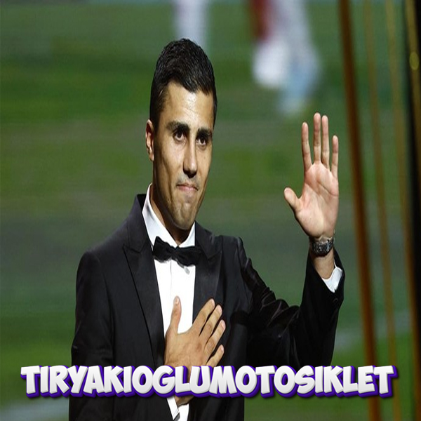 Rodri Balik ‘Serang’ Ronaldo soal Ballon d’Or