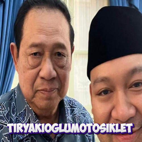 Prabowo’s Historic Selfie With SBY, Mega & Jokowi